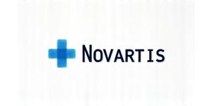 Logo de Novartis, représentant une collaboration sur des études en vie réelle.