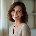 Portrait souriant de Sophie Blanc, psychologue.